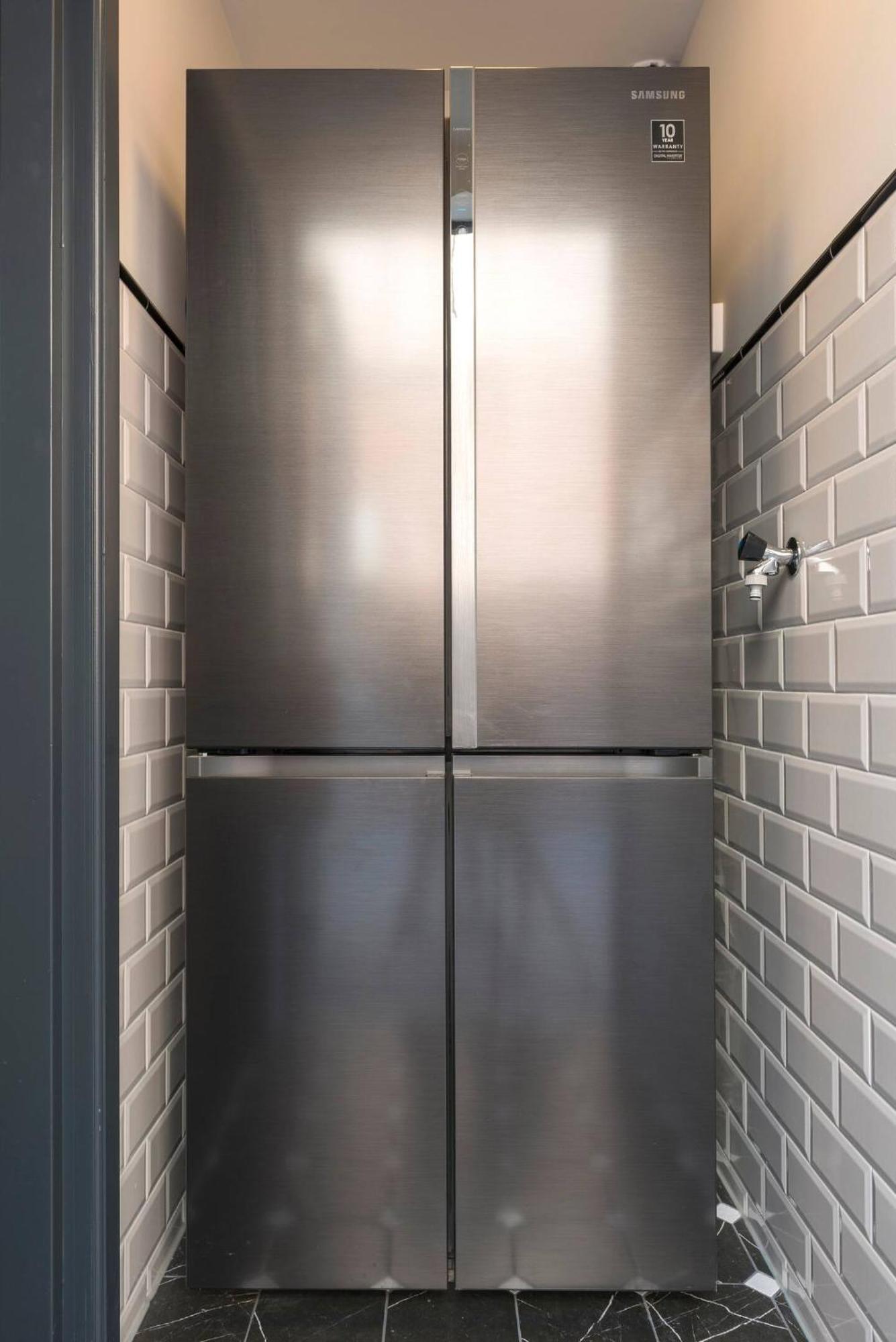 Petite Room With Wifi, Ac, And Shared Kitchen Tilburg Exterior photo
