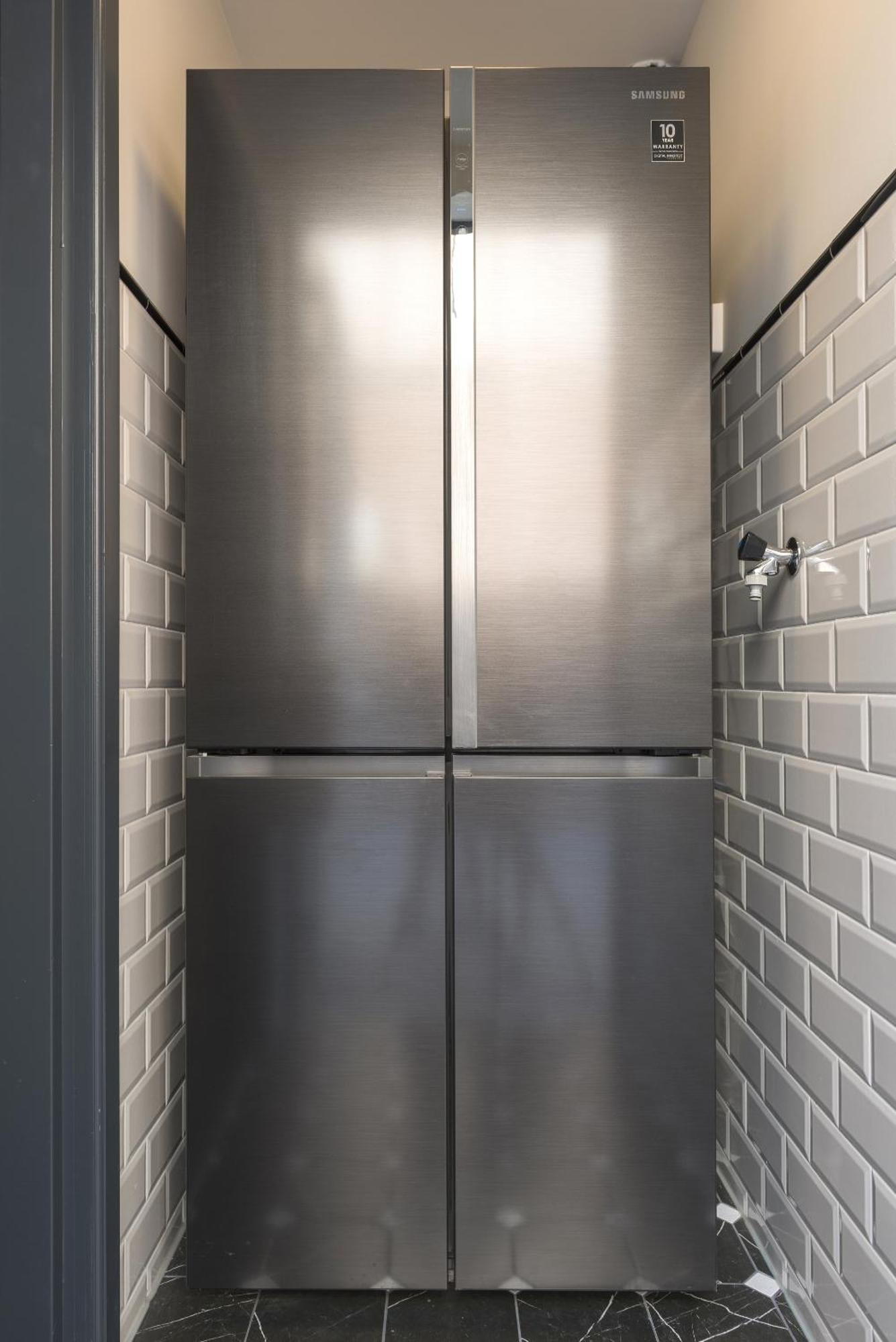 Petite Room With Wifi, Ac, And Shared Kitchen Tilburg Exterior photo