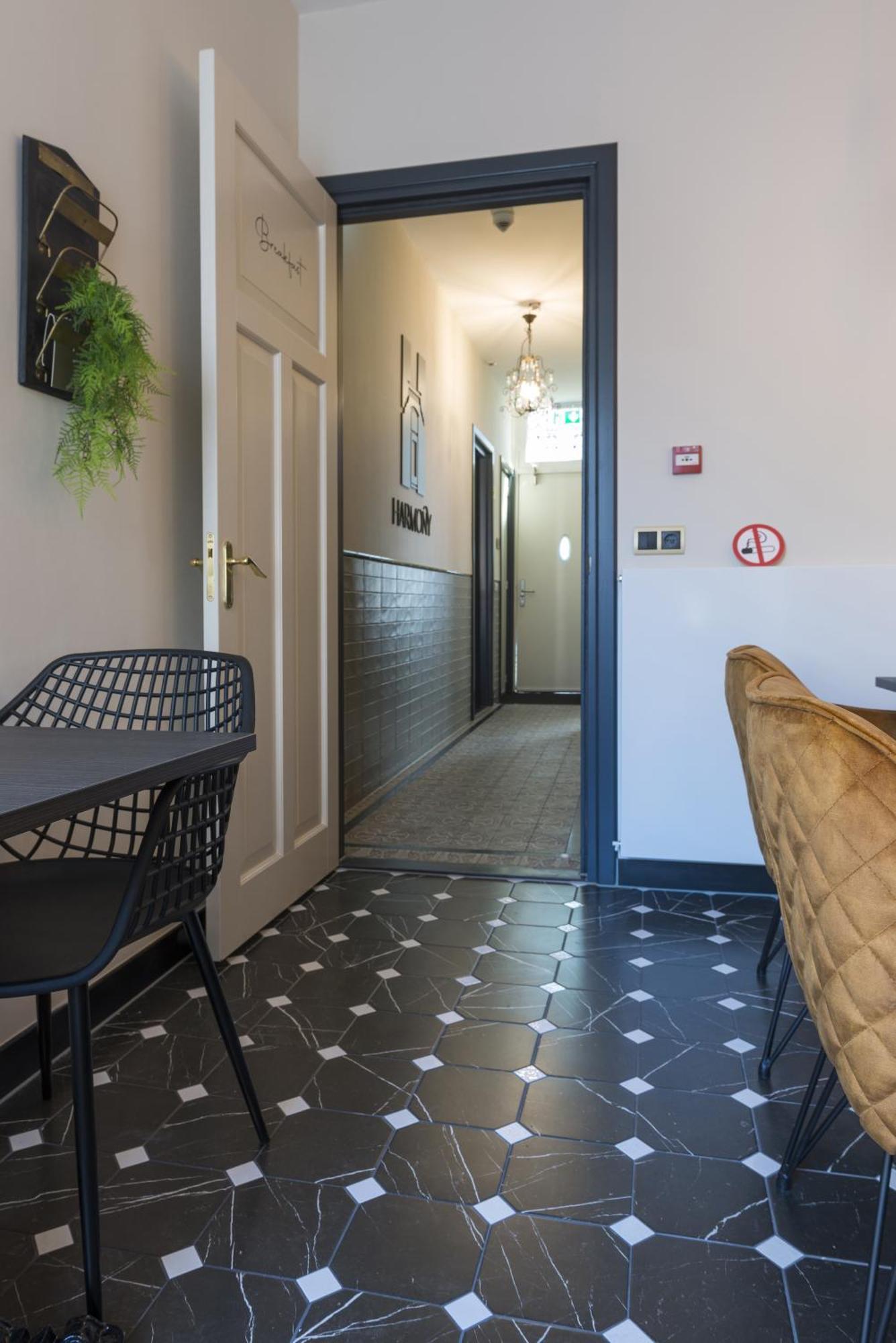 Petite Room With Wifi, Ac, And Shared Kitchen Tilburg Exterior photo